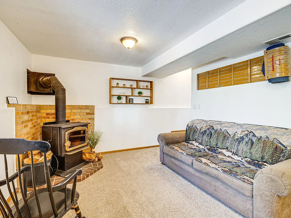 320 E Gunnison Ave #ID1545871P