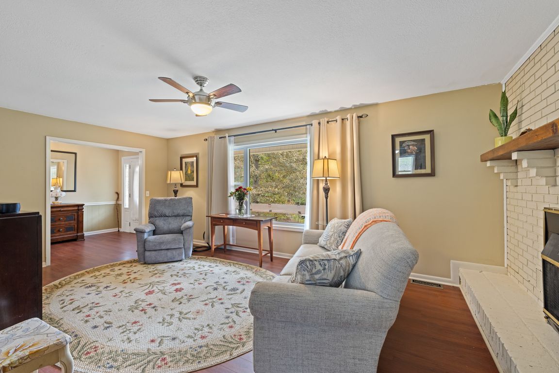 next background image