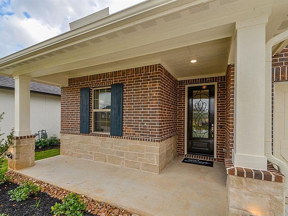 Front porch - elevation B