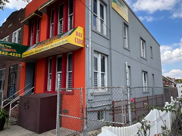 265 Lott Avenue image 3 of 5