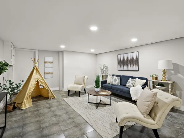 77 Boyd Avenue image 6 of 26