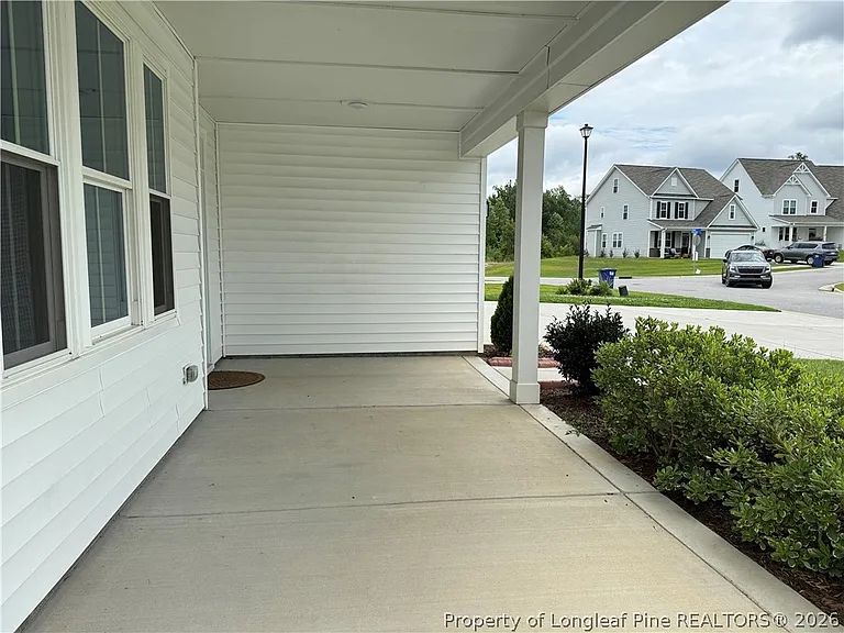 487 Union St — Photo 2