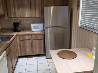 8065 SW 107th Ave APT 213, Miami, FL 33173