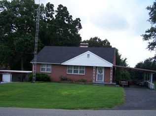 131 Hawkins Rd, Livingston, TN 38570