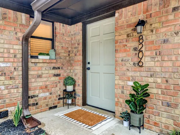 8206 Clemson Dr, Tyler, TX 75703