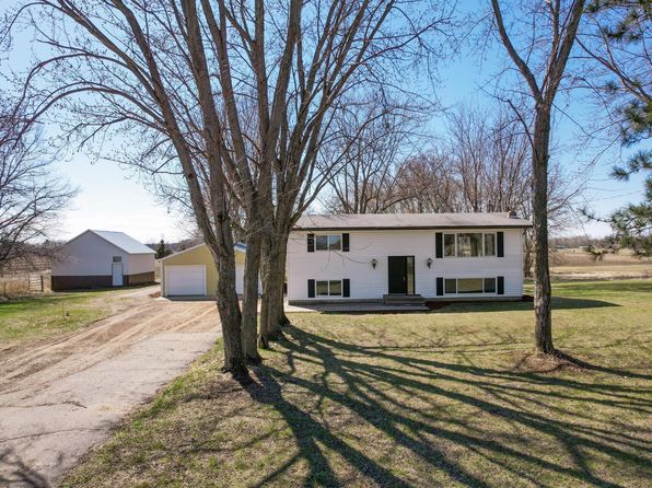 35526 Xenon St NW, Princeton, MN 55371