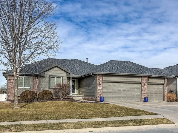18862 Edna St, Omaha, NE 68136
