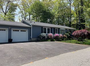16 Garwood Trl, Denville, NJ 07834