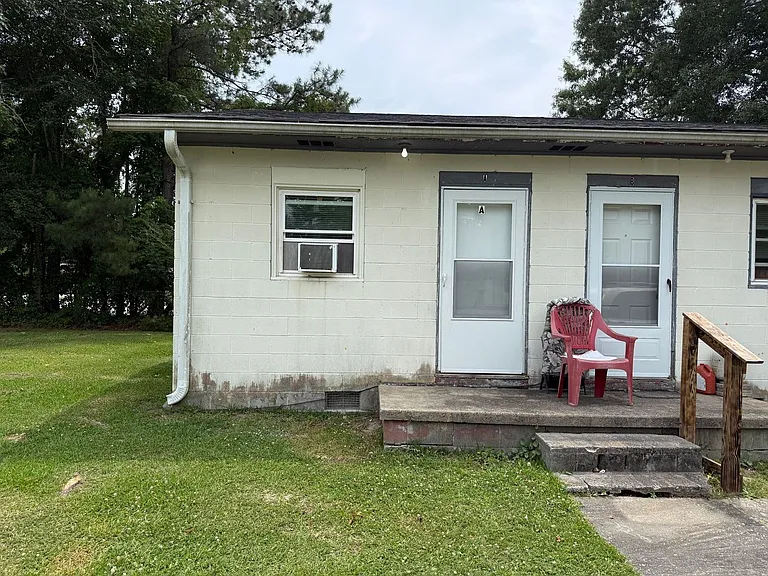 165 Lakewood Dr — Photo 1