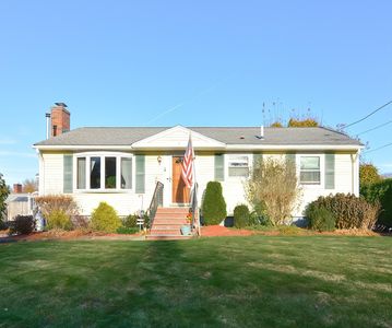 10 Oakland Rd, Lawrence, MA, 01843