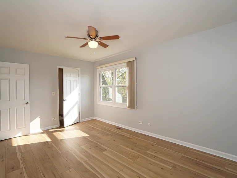 223 Harvest Ct — Photo 13