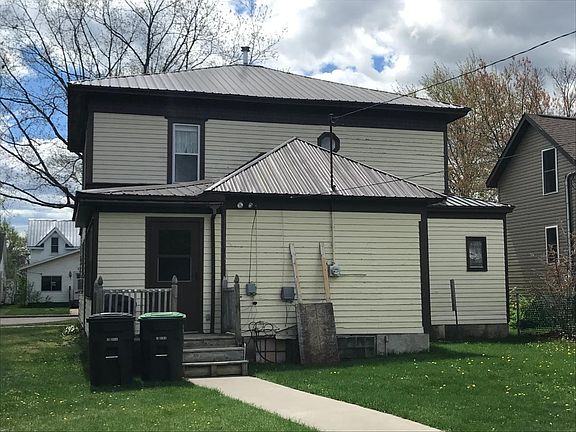 3rd image of 123 E Lincoln Ave #E