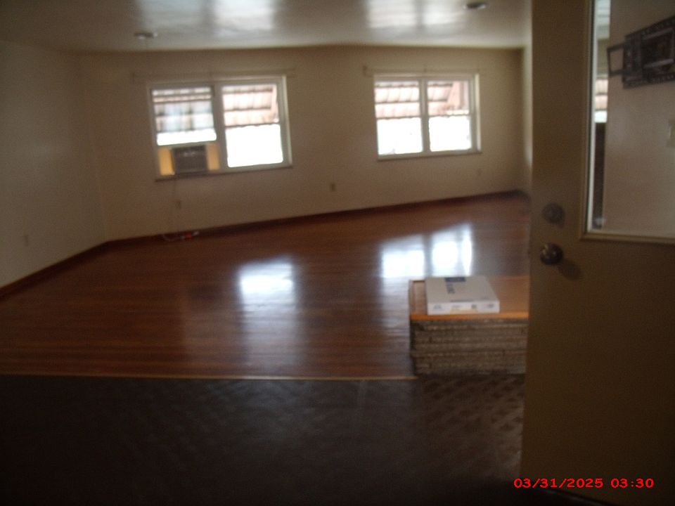 1st image of 109 E Lincoln Ave APT C