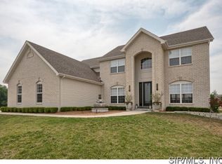 900 Wycliffe Ct, Caseyville, IL 62232