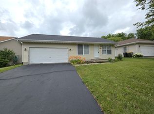 605 Tyler St, Genoa, IL 60135