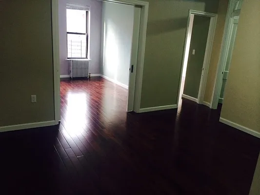 Rented by Moses Stoller, LREB | media 5