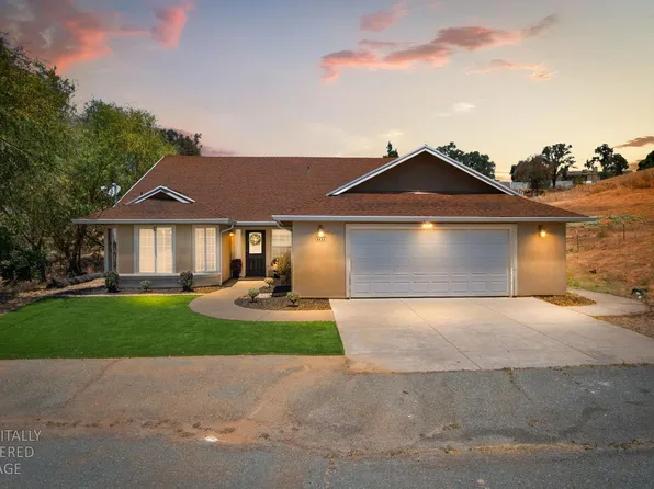8456 Baldwin St, Valley Springs, CA 95252