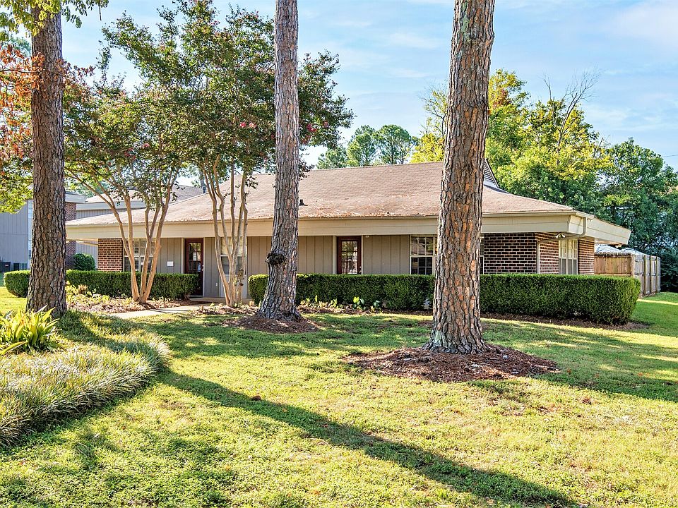 Fountain Square Apartment Homes 1925 8th Ave Tuscaloosa AL Zillow