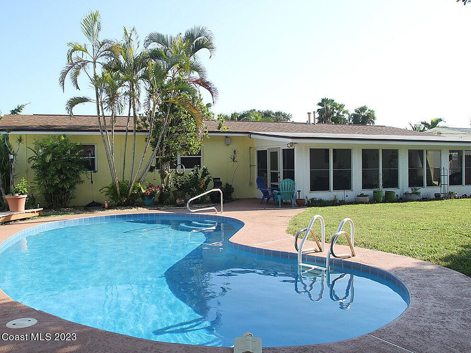 2nd image of 167 Sea Park Blvd