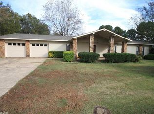 668 Harver Hills Rd, Malvern, AR 72104