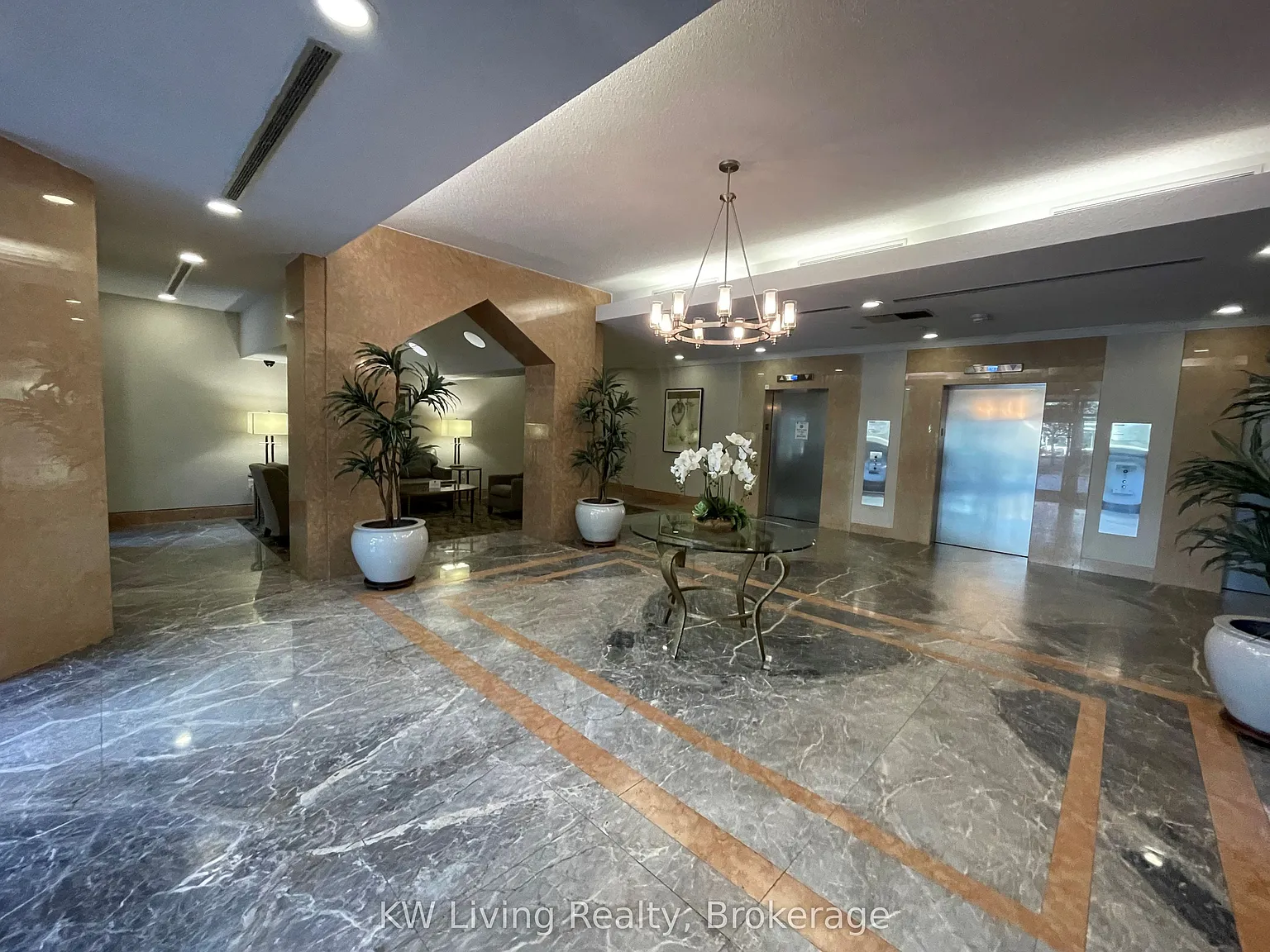 2 bed, $2,400 — Photo 3