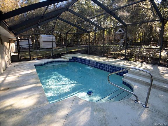 4th image of 8039 N Golfview Dr
