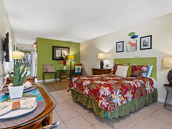 2nd image of 75-5776 Kuakini Hwy #322