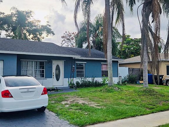 2nd image of 426 SW 79th Terrace