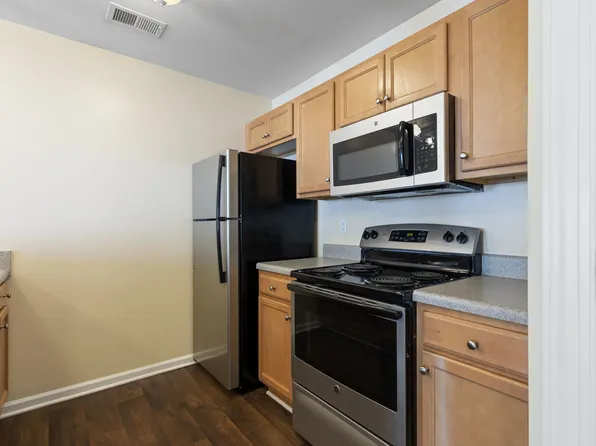 Birch Pond Apartments