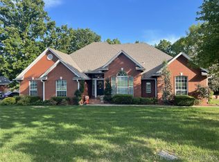 1913 Muirfield Dr, Ada, OK 74820