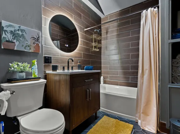 (undisclosed Address), New Britain, CT 06053