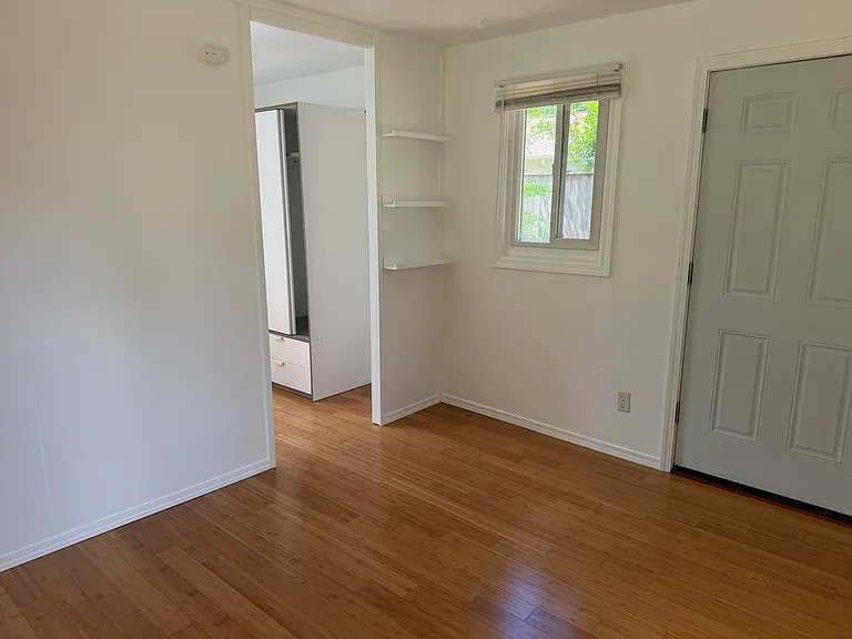 1217 S Durango St — Photo 16