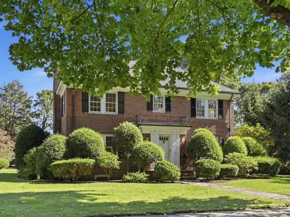 63 Wedgemere Ave, Winchester, MA 01890