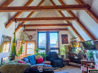 6637 Riverside Dr, Casper, WY 82604