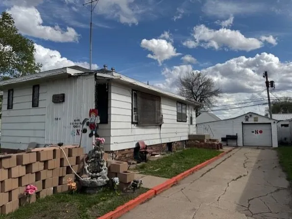 718 E Park St, Hastings, NE 68901