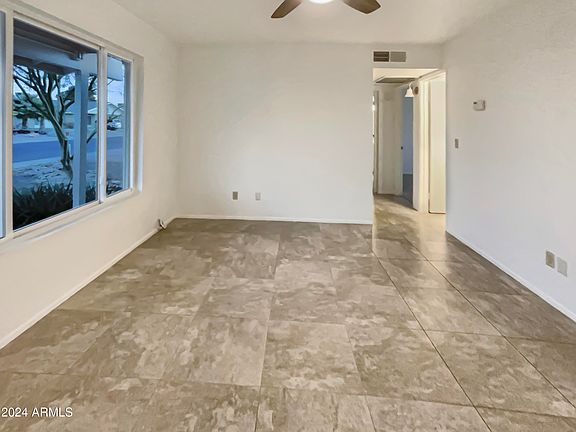 3rd image of 6407 W VOGEL Avenue