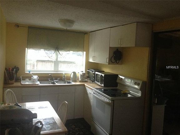 5th image of 7415 Mott Ave