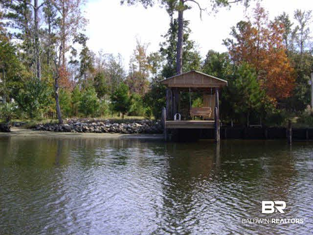 1st image of 14275 Riverside Dr