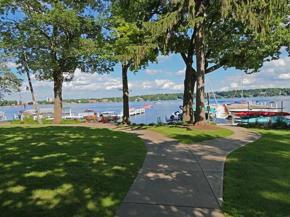 1643 Lake Shore DRIVE, Lake Geneva, WI 53147