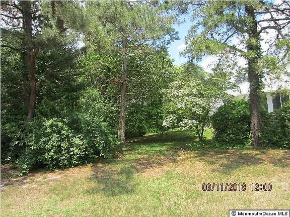 5th image of 14 Birchwood Drive #B