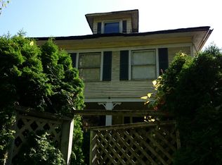 734 19th Ave E, Seattle, WA 98112