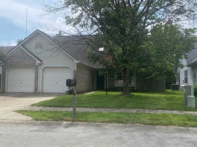 1st image of 7762 Harcourt Springs Dr