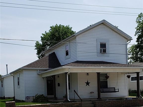 2nd image of 323 E Oakwood St