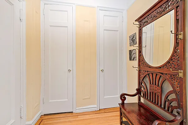 Sold by Stuart Shapiro, LREB | media 7