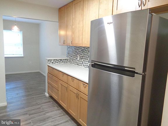 4th image of 1954 Kennedy Dr APT 104