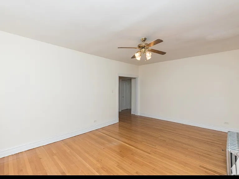1833-1837 W Foster Ave #1825-3 — Photo 4