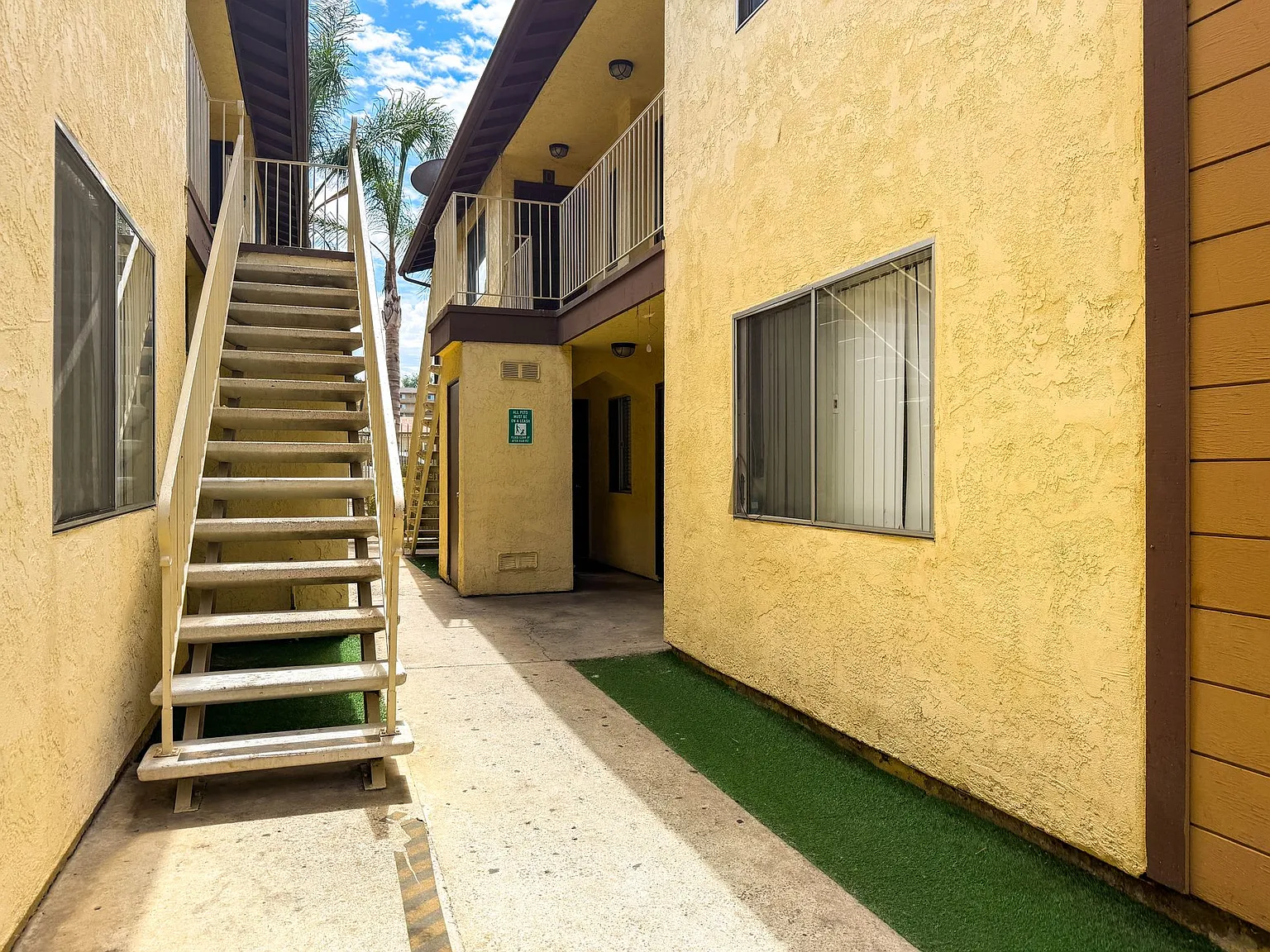 Imperial Terrace — Photo 1