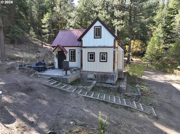 152 Road, Drewsey, OR 97904