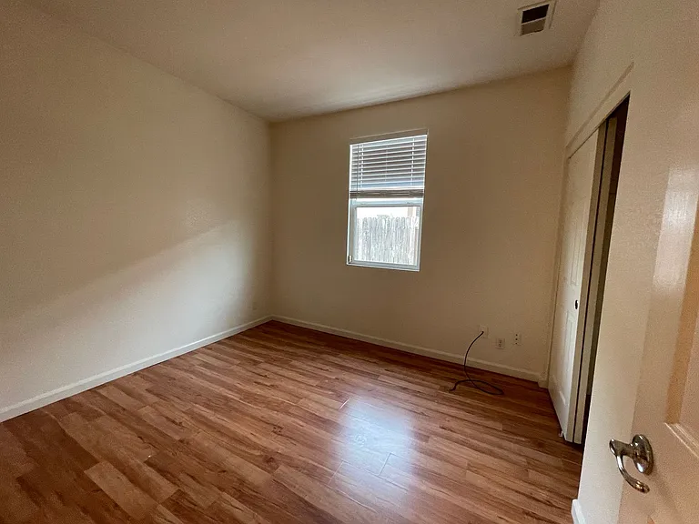 3976 Anastasia Ln — Photo 15