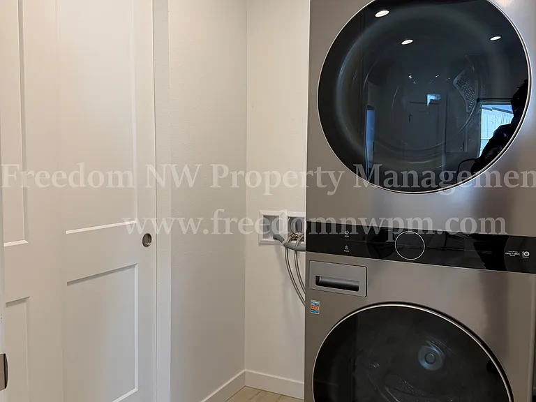 1019 Peach Rd — Photo 11
